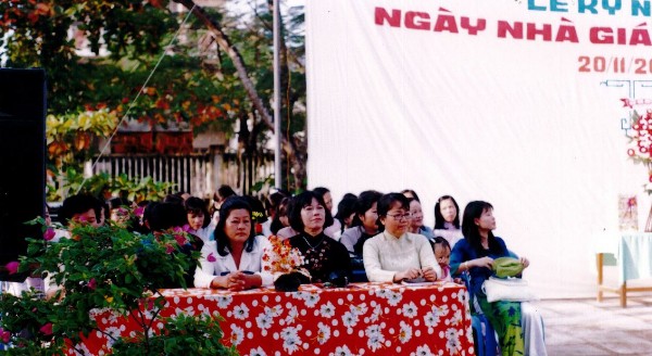 2003-8.JPG